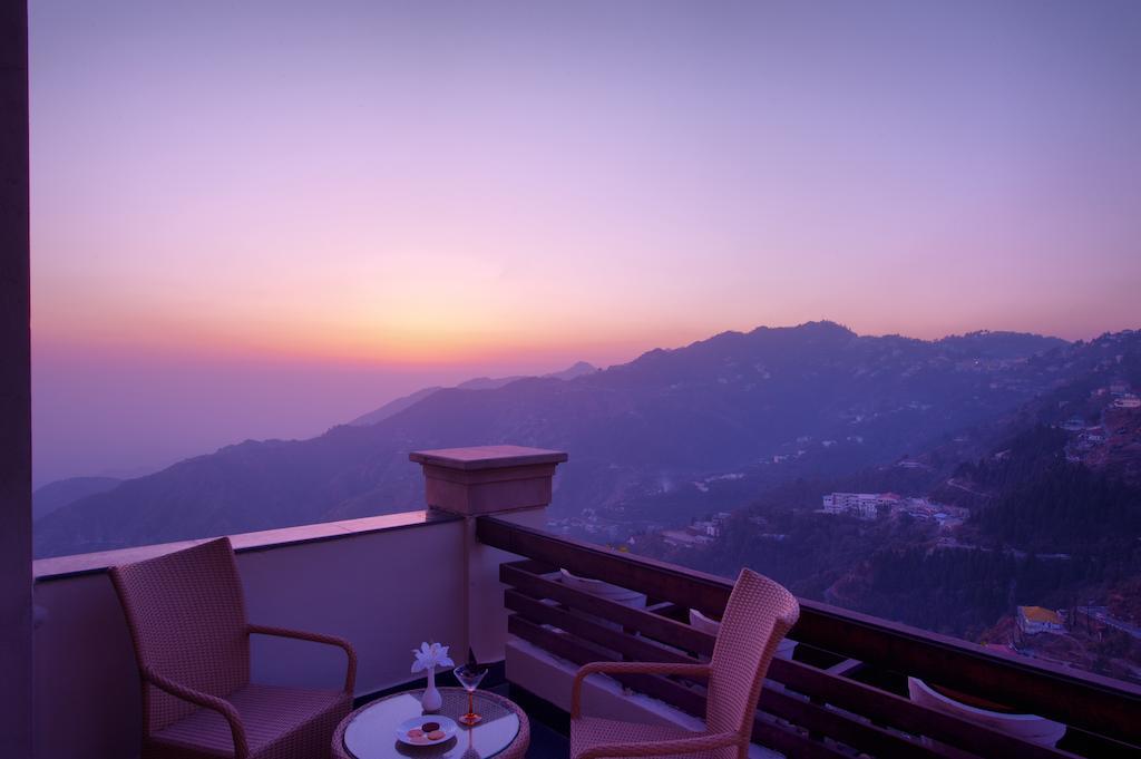 รอยัล ออร์คิด ฟอร์ต รีสอร์ต มัสซูรี Hotel ภายนอก รูปภาพ